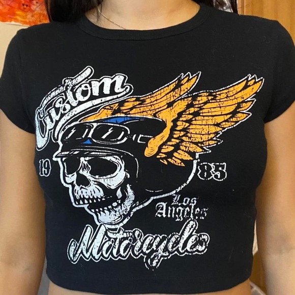 GRAPHIC BABY TEE ☠️ - Picture 2 of 3